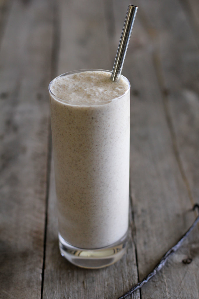 Vanilla bean chia milkshake