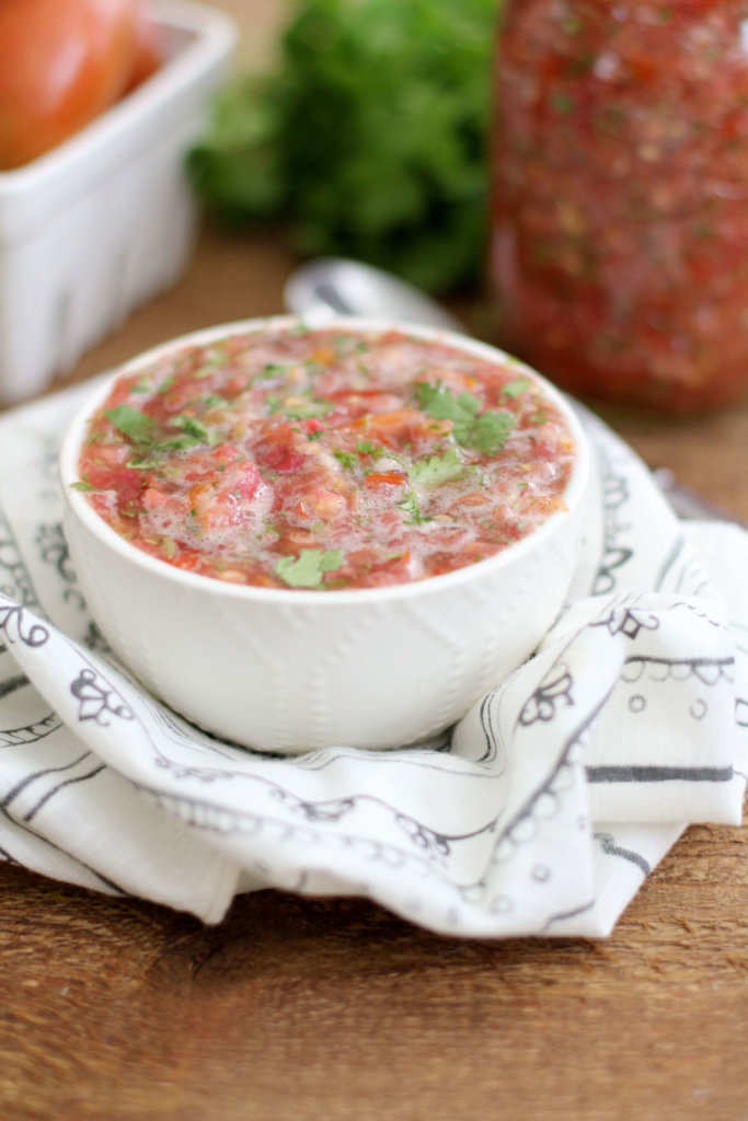 10 Minute Blender Salsa: Jessi's Kitchen 