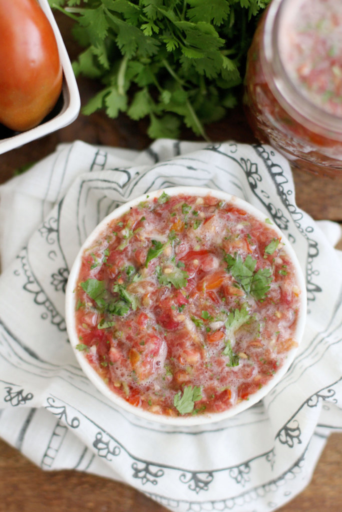 10 Minute Blender Salsa: Jessi's Kitchen 