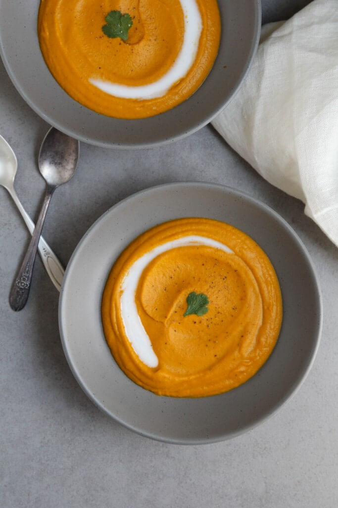 Thai Red Curry Coconut Carrot Soup: Jessi's Kitchen 