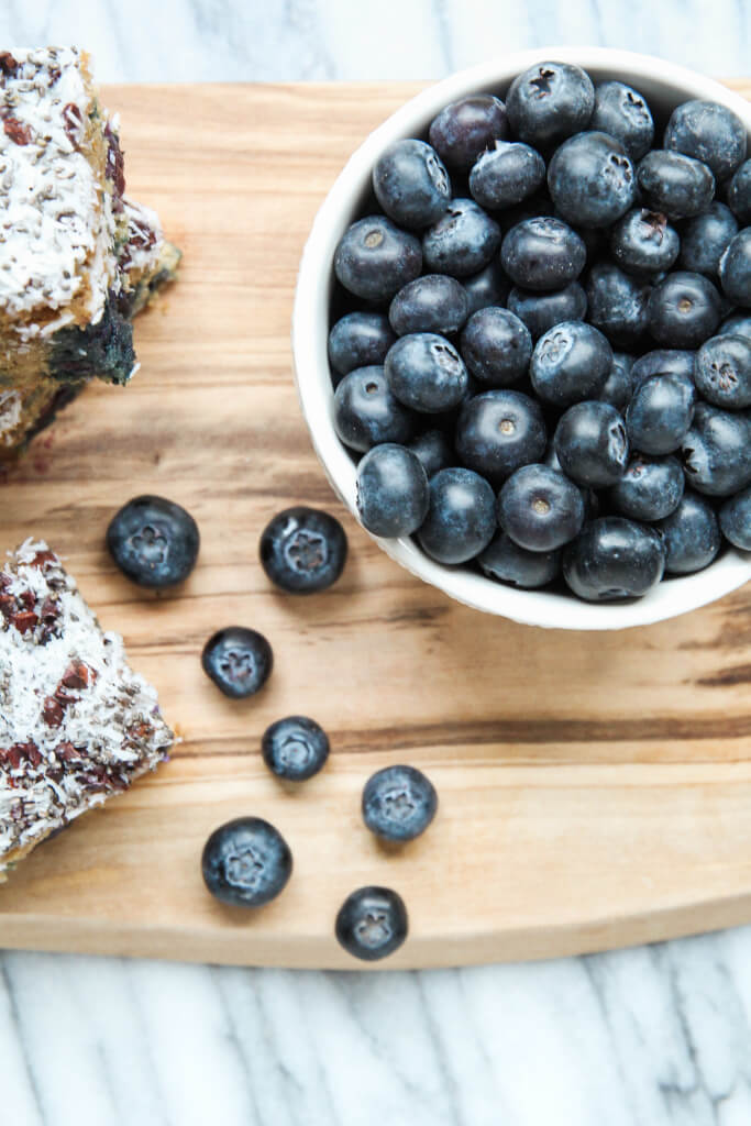 Blueberry Banana Breakfast Bars: Jessi's Kitchen