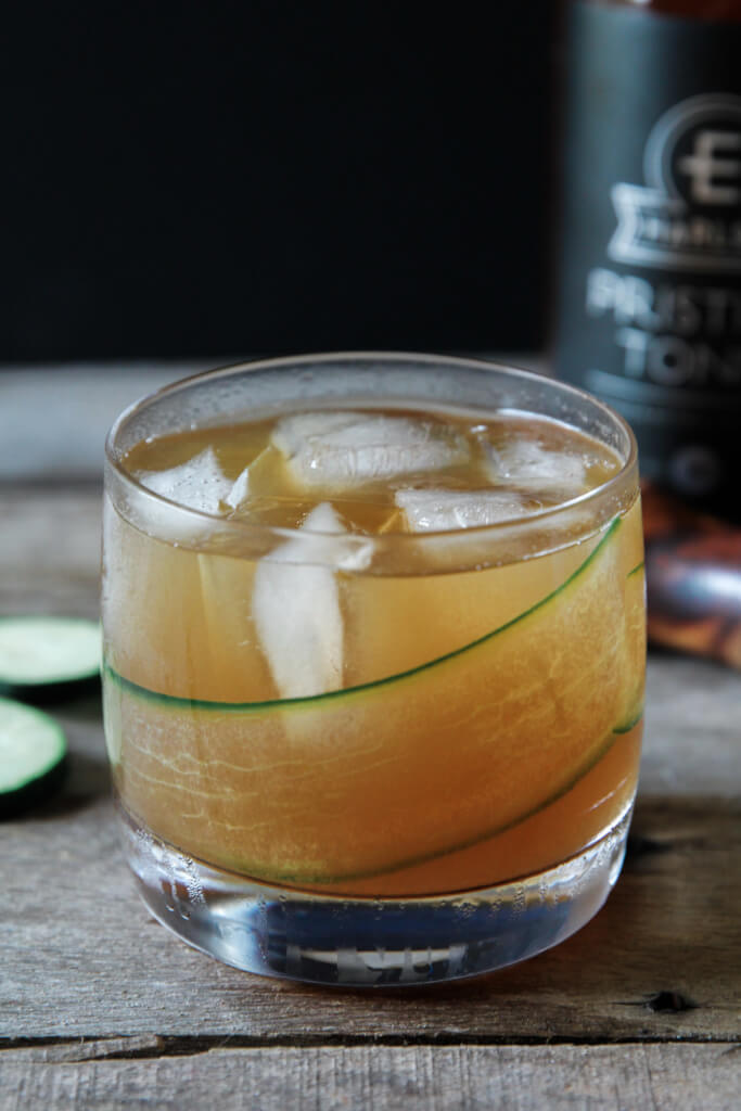 Cucumber Gin and Tonic: Jessi's Kitchen