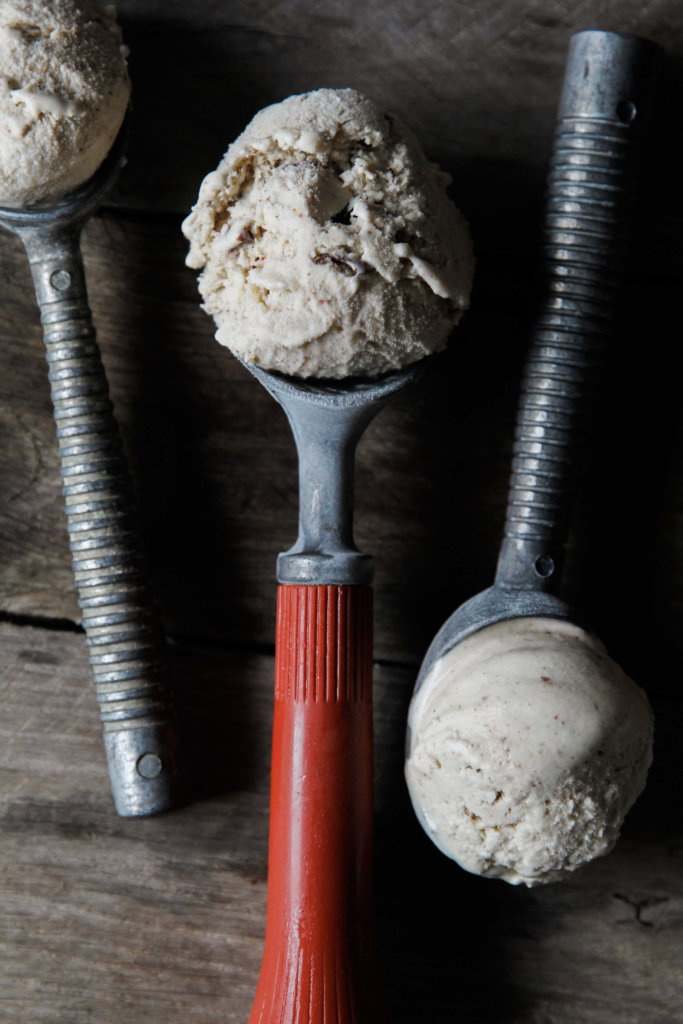 Vanilla Almond Butter Ice Cream with Dark Chocolate Banana Bark: Jessi's Kitchen