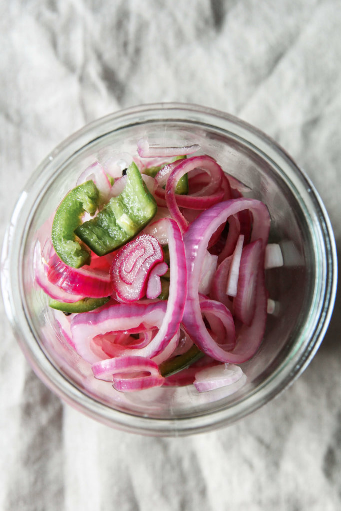 Quick Spicy Pickled Onions: Jessi's Kitchen