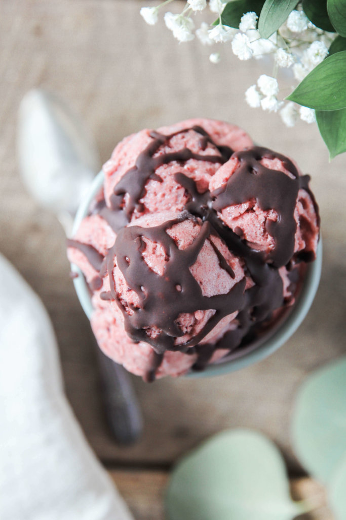 Chocolate Cherry Banana Ice Cream: Jessi's Kitchen