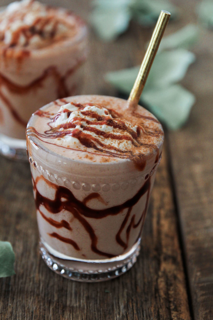 Vegan Caramel Apple Milkshakes: Jessi's Kitchen