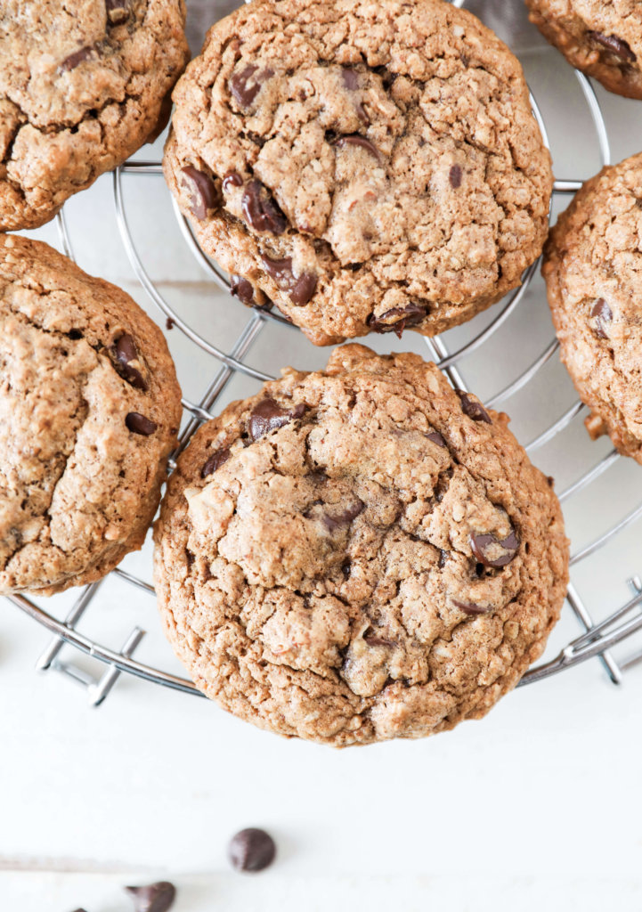 Gluten-free Chocolate Chip Oatmeal Cookies: Jessi's Kitchen