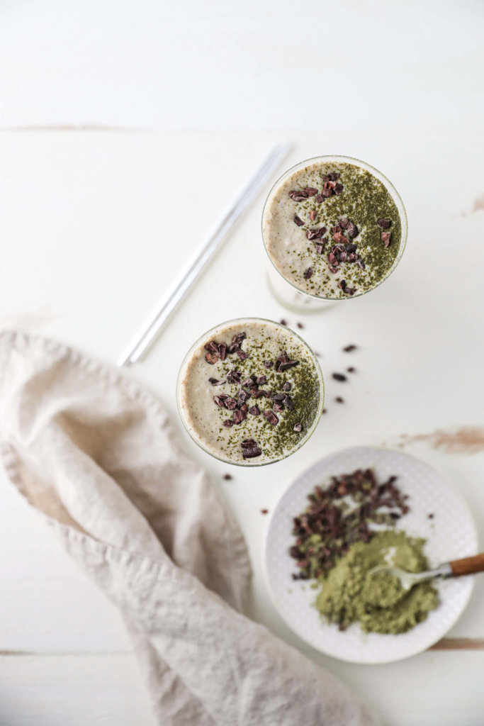 Matcha and Cacao Nib Smoothie: Jessi's Kitchen