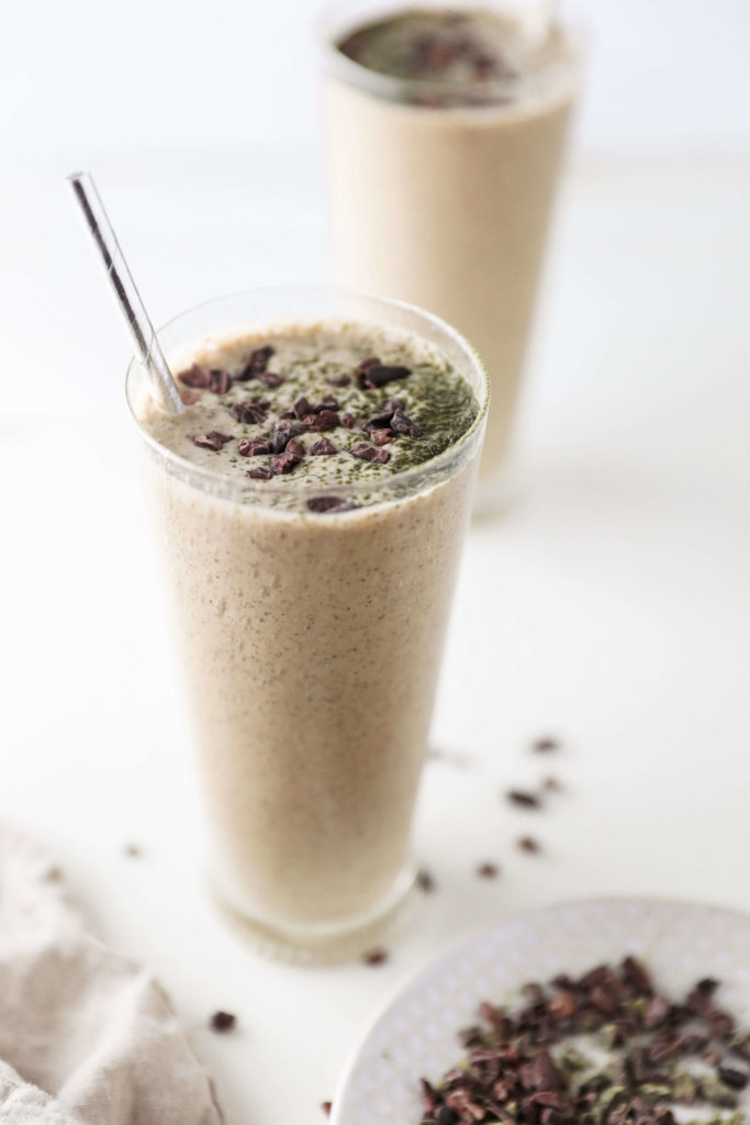 Matcha and Cacao Nib Smoothie: Jessi's Kitchen