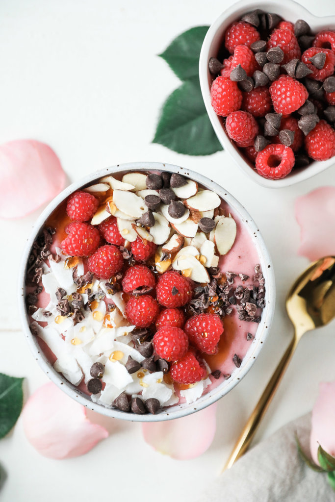 Strawberry Smoothie Bowl: Jessi's Kitchen