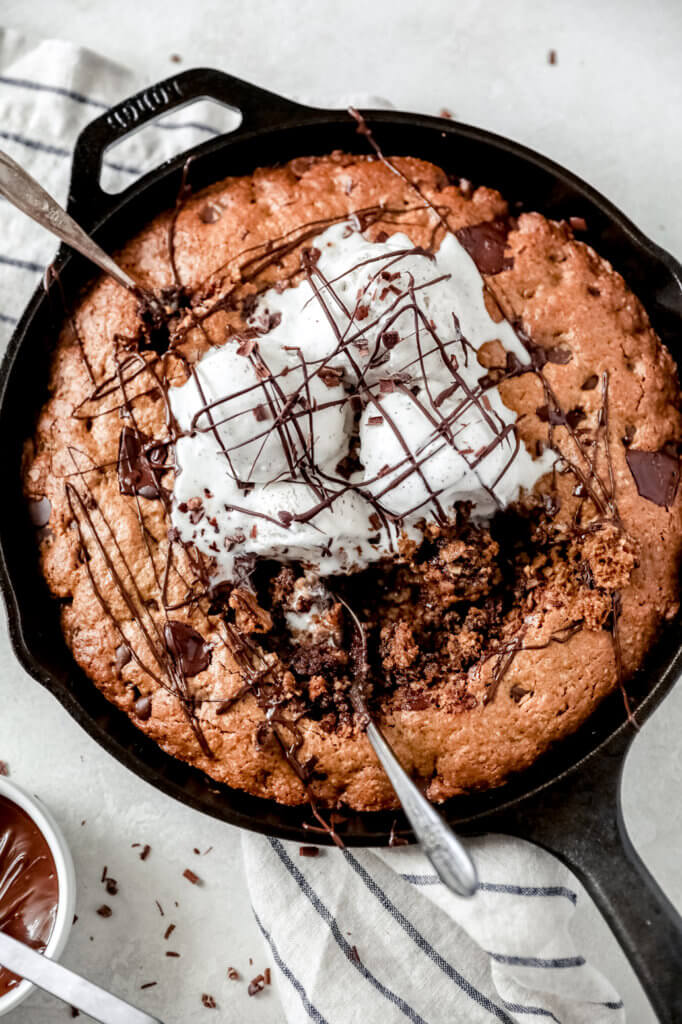 How to Make Oatmeal Cookie Skillet: Jessi's Kitchen